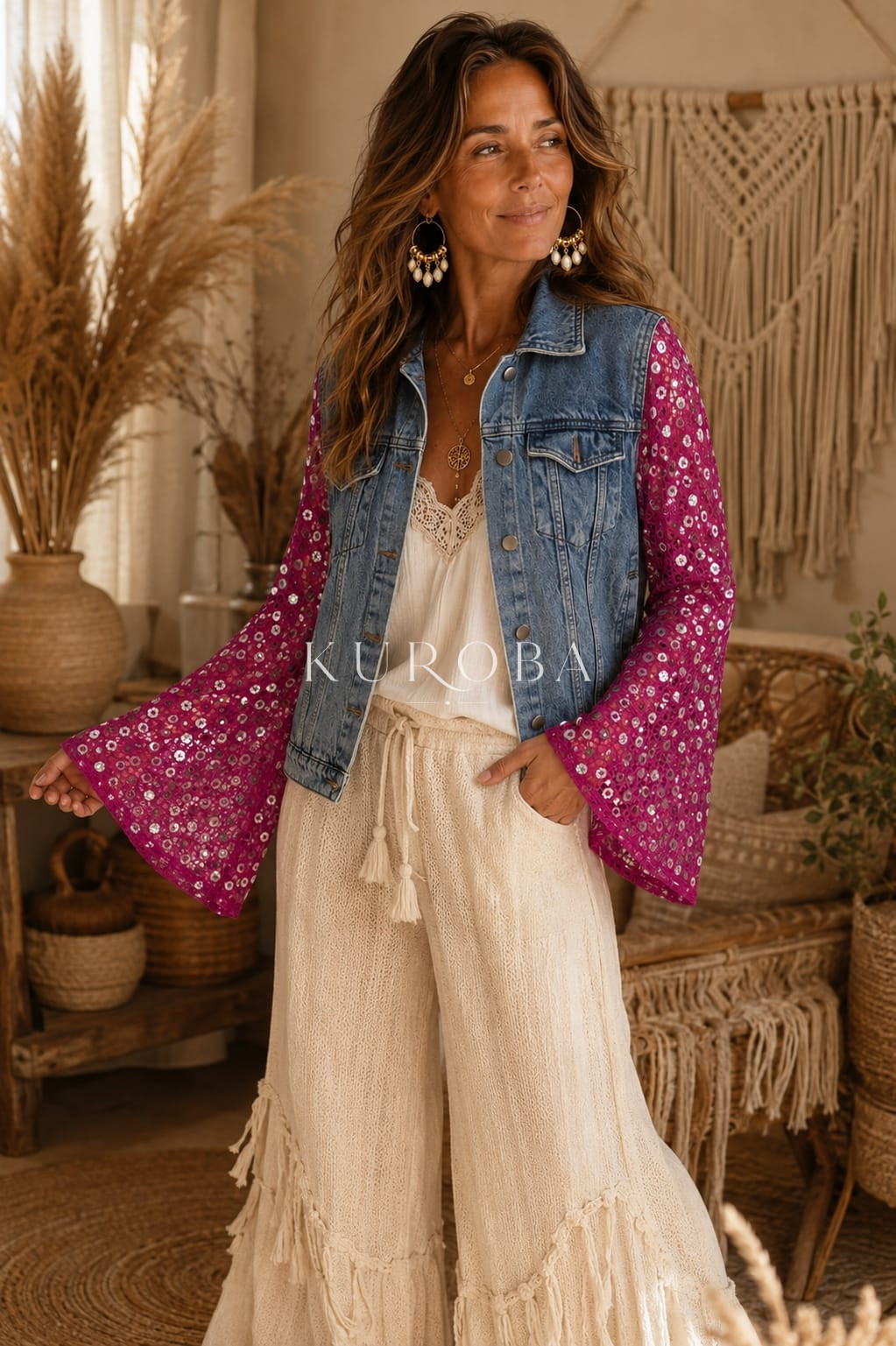Cazadora denim Mariposa con bordado artesanal